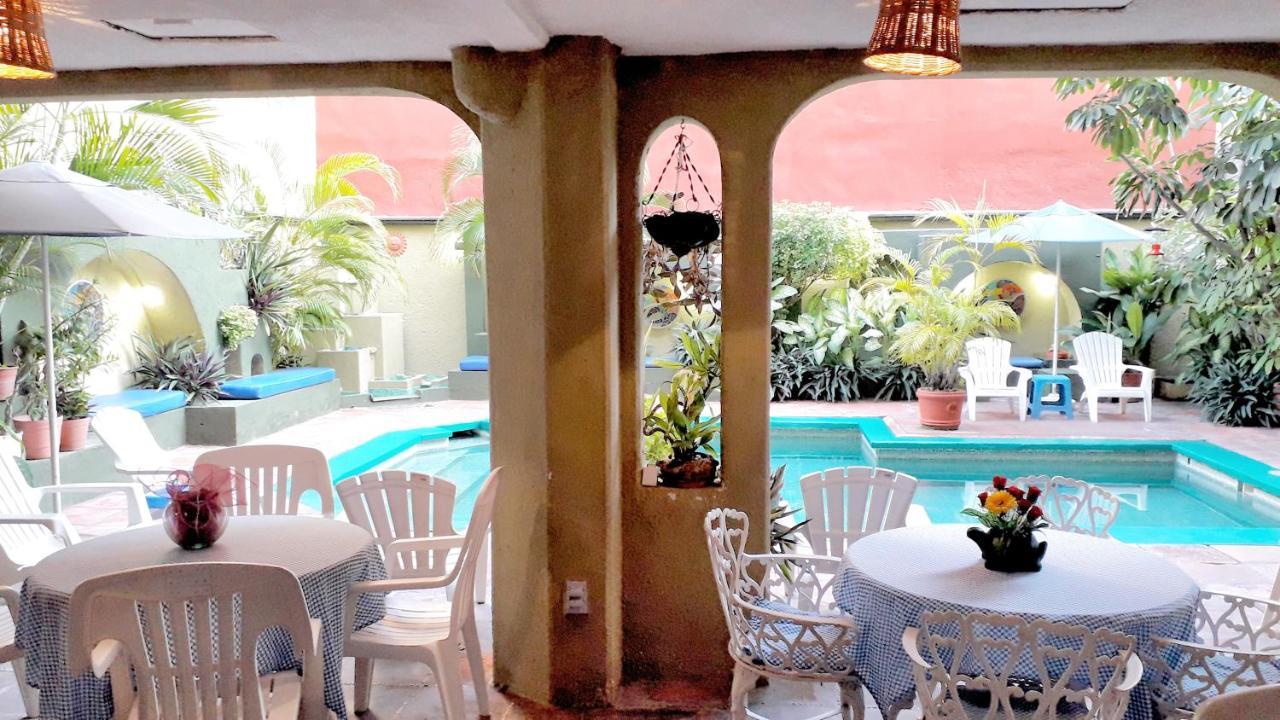 Solimar Inn Suites Zihuatanejo Exteriör bild