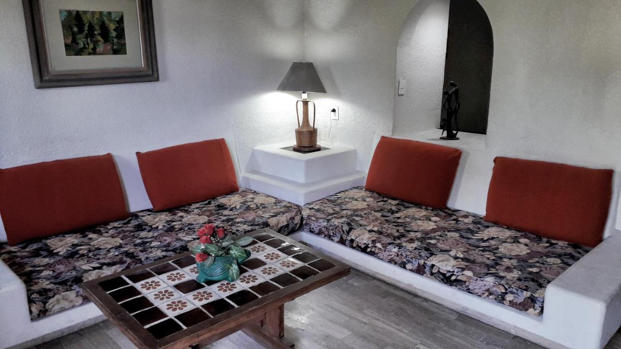 Solimar Inn Suites Zihuatanejo Exteriör bild