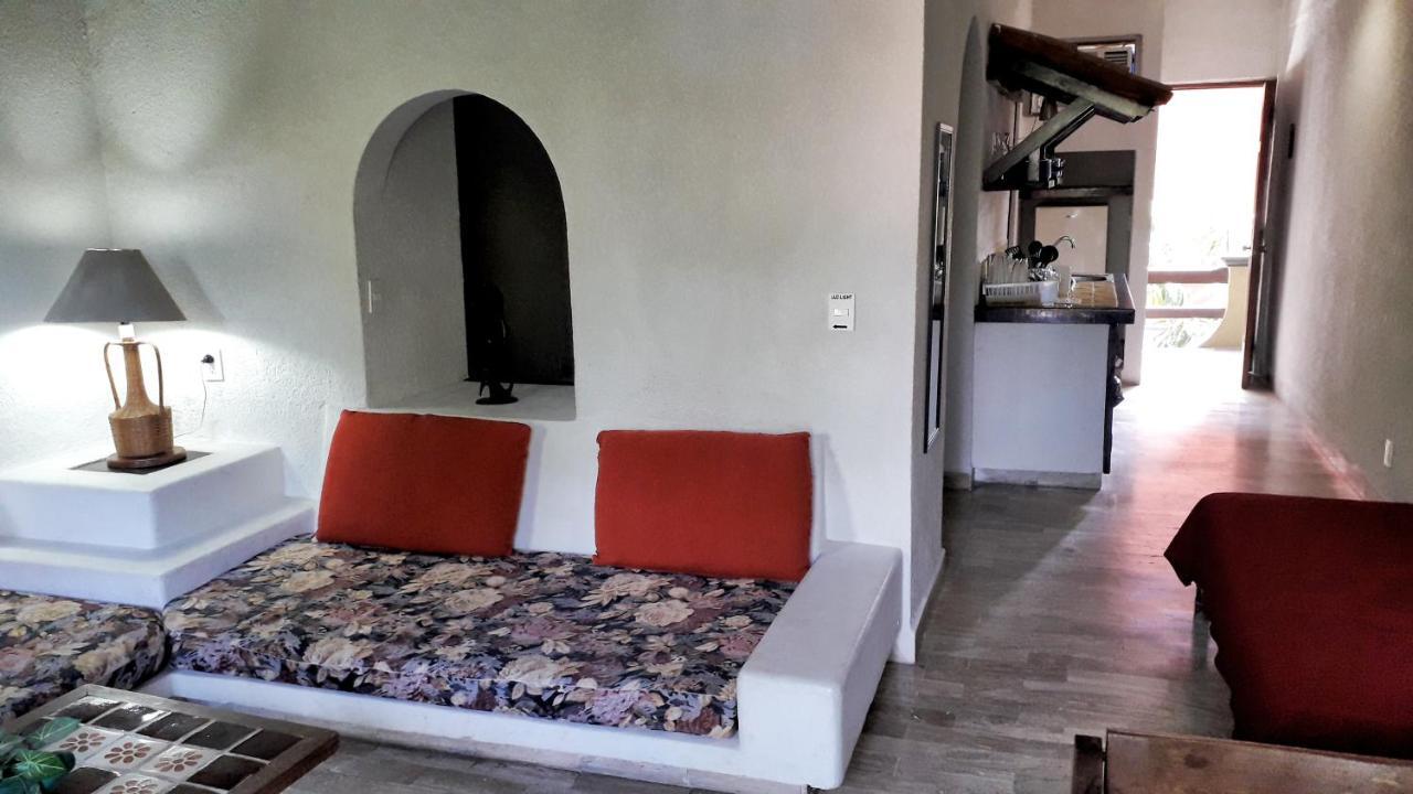 Solimar Inn Suites Zihuatanejo Exteriör bild